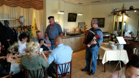 {short description of image}